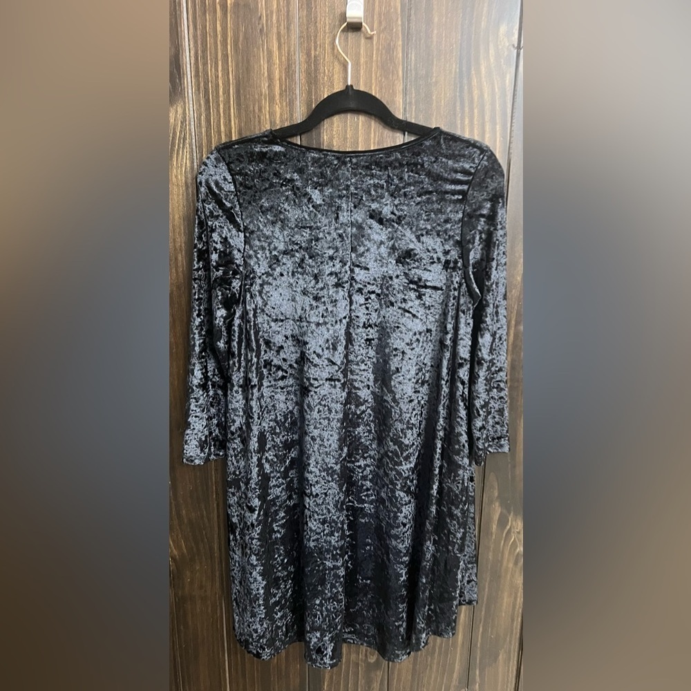 Black Velvet Mini Dress-Size : Small - Picture 6 of 7